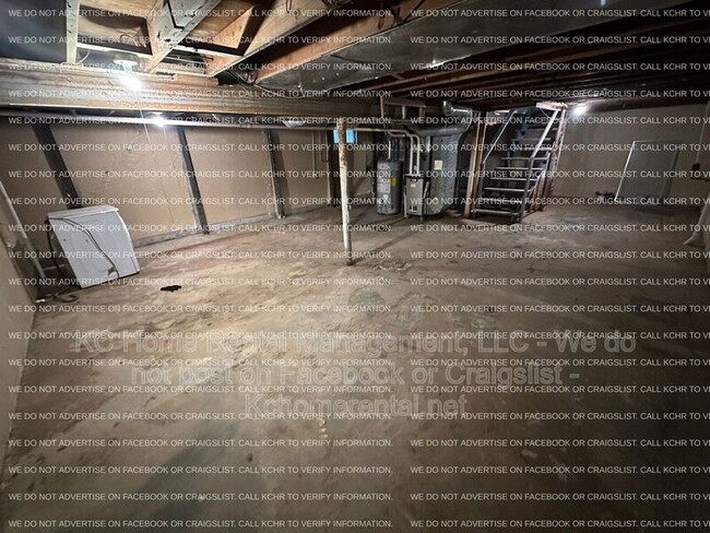 Building Photo - 3416 S Overton Ave