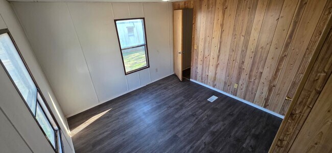 Building Photo - 8364 Cedar St