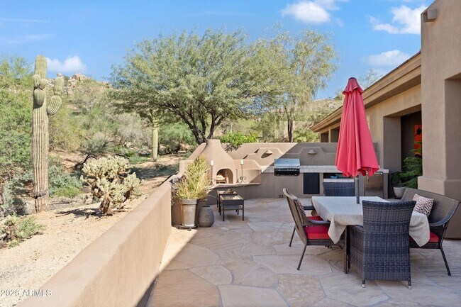 Building Photo - 7442 E Quien Sabe Way