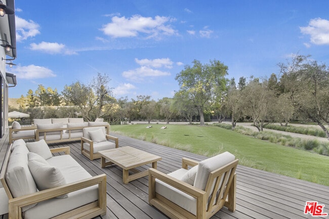 Building Photo - 1754 Lechusa Rd