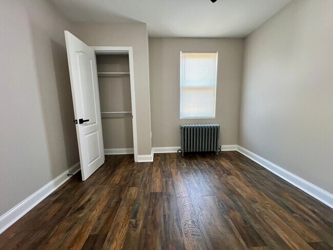 Building Photo - Gorgeous 3-Bedroom Townhome in Juniata! Available NOW!