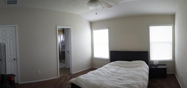 Building Photo - 6302 Cool Creek Dr