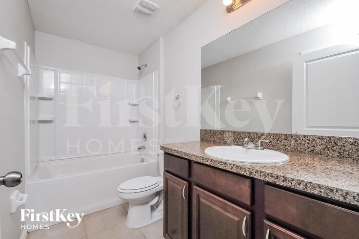 Building Photo - 256 Cascade Bend Dr