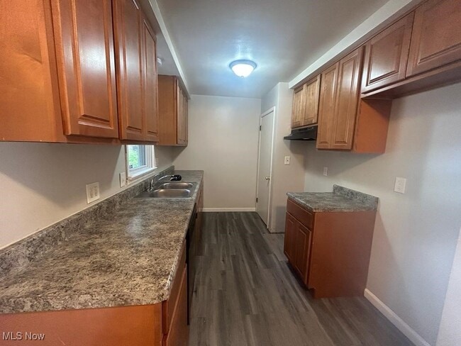 Building Photo - 815 Babbitt Rd