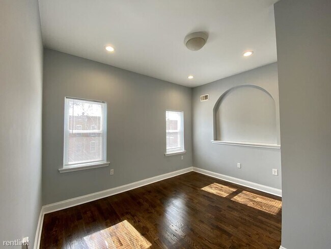 Building Photo - 6 br, 3 bath Apartment - 3033 W Berks St
