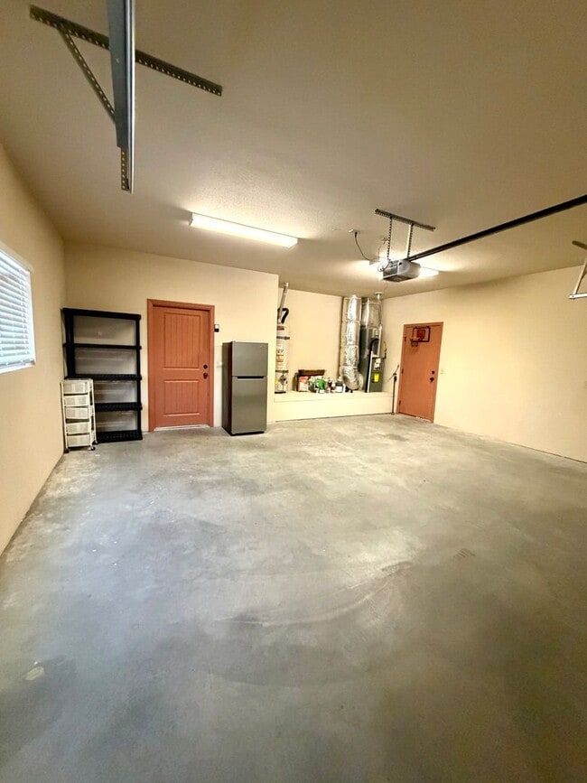 Building Photo - 7425 Kellogg Ave