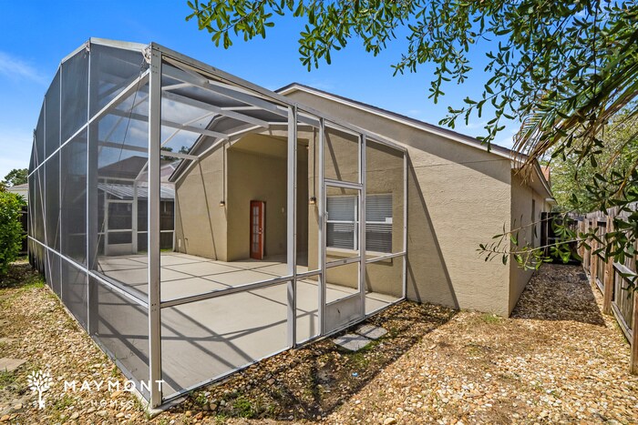 Building Photo - 2121 River Park Blvd