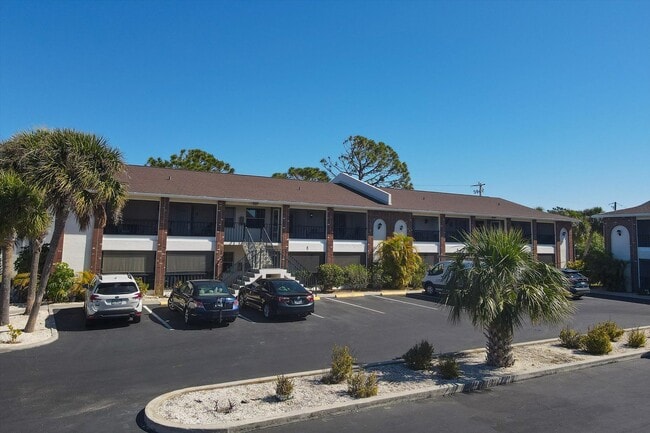 Building Photo - 1531 Placida Rd