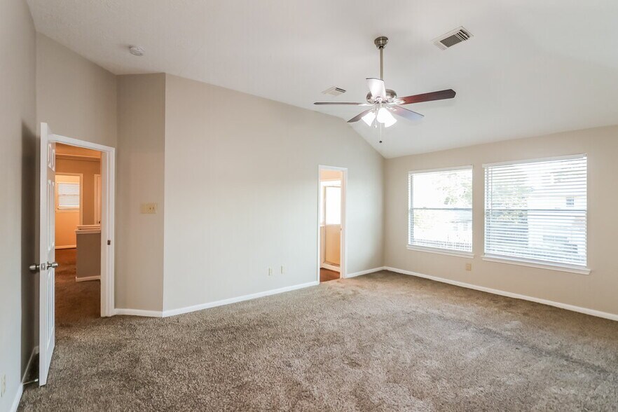 Building Photo - 4611 Dove Springs Dr