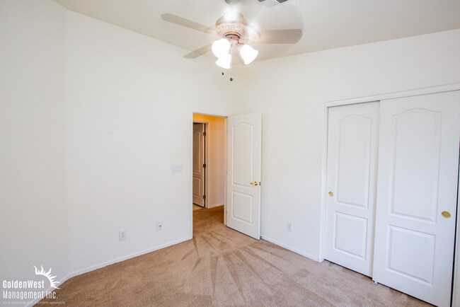 Building Photo - Beautiful Two-Story 3Bdm 2.5Ba Rowhome Nes...