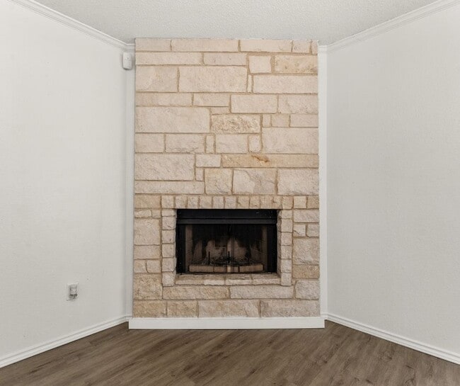 Building Photo - 1727 Ramada Dr