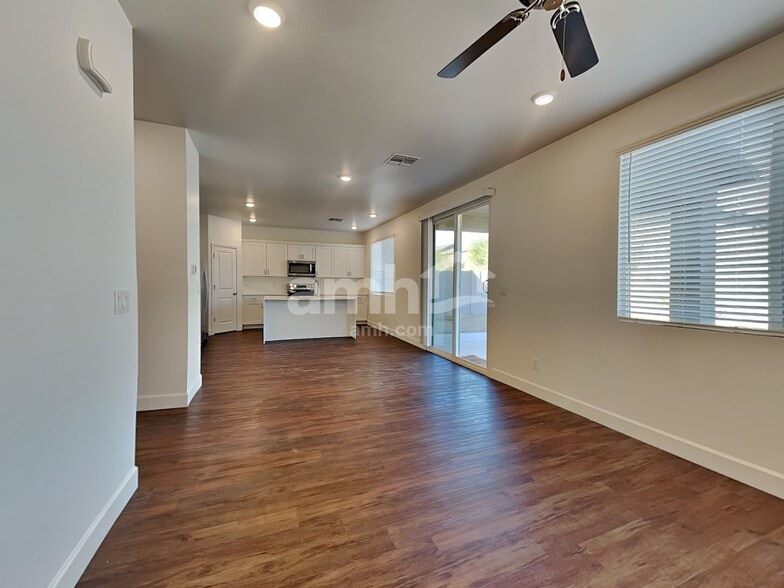 Building Photo - 17116 W Townley Ave