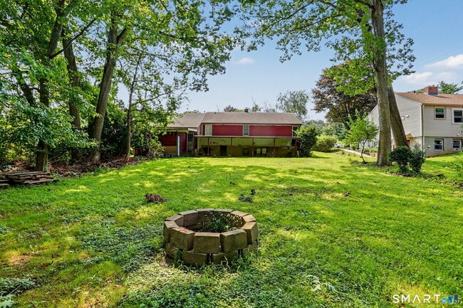 Building Photo - 115 Forestview Rd
