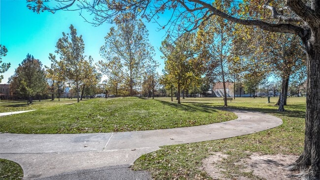 Building Photo - 1722 Redwing Bluff Dr