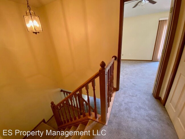 Building Photo - 2 br, 2.5 bath House - 5405 Bay Harbor Drive