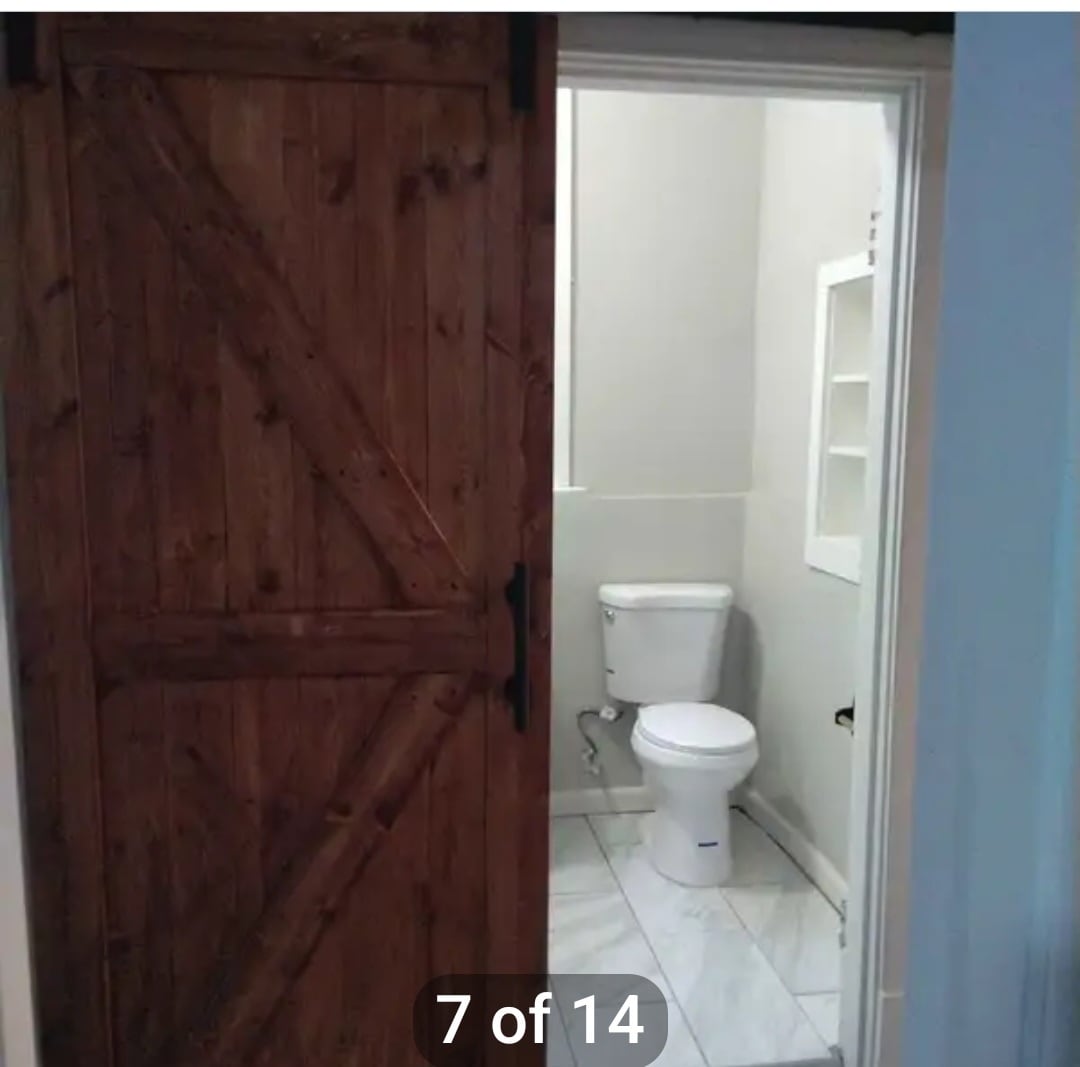 Bathroom - 3723 Meramec St