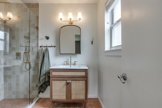 Building Photo - 3213 NW 61st Pl