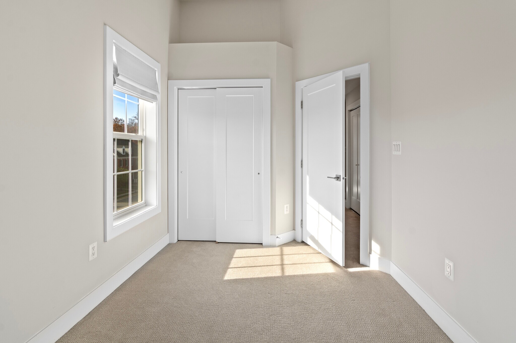 Building Photo - 23149 Dunlop Heights Ter
