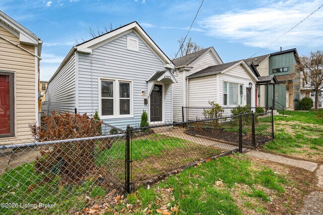 Building Photo - 508 Lilly Ave