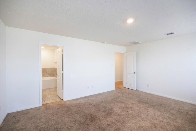 Building Photo - 6021 Diamond Sky Ln