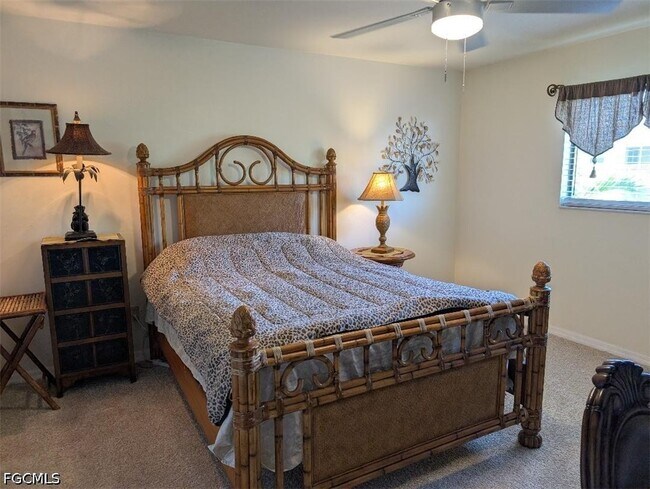 Building Photo - 719 SW 47th Terrace