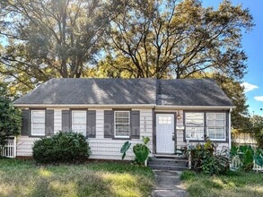 Building Photo - 1005 E Brookland Park Blvd