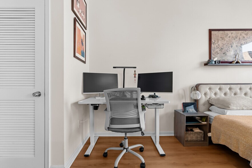 Building Photo - 1758 Corcoran St NW