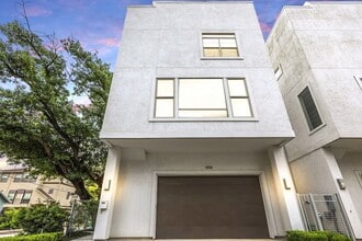 Building Photo - 1808 Oakdale St