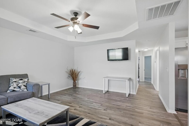 Building Photo - 4206 W 27th St