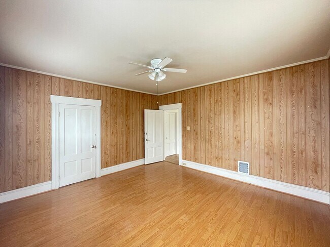 Building Photo - 119 Cypress St