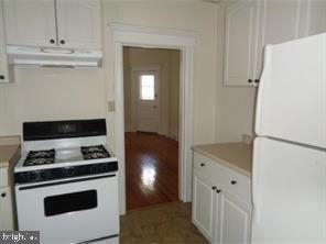 Building Photo - 14 E Madison Ave