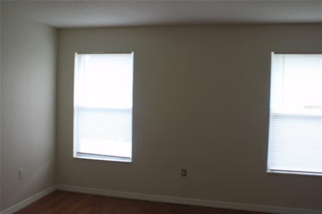 Building Photo - 215 Owenshire Cir