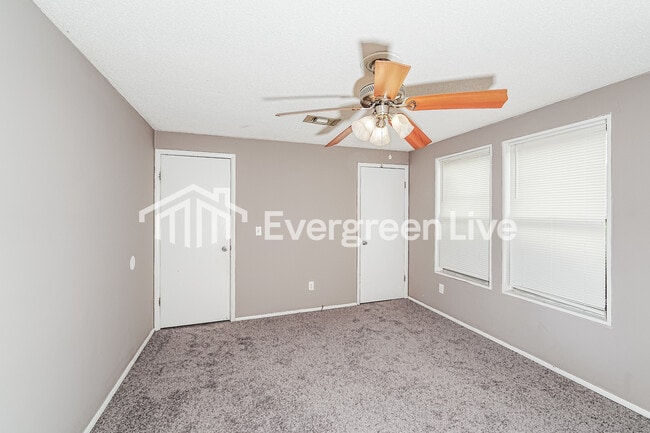 Building Photo - 121 Winchester Dr