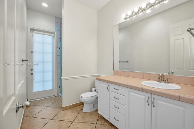 Building Photo - 11149 SW 78th Ave