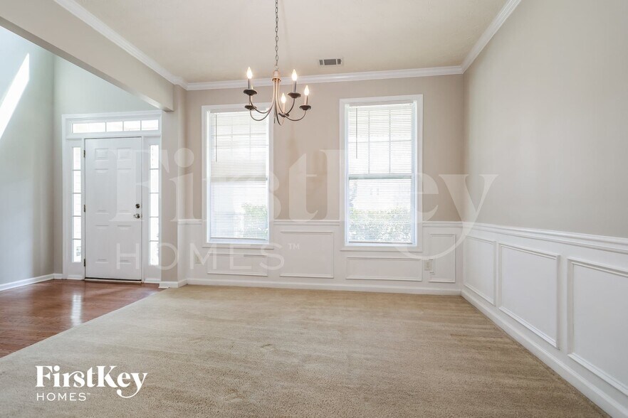 Building Photo - 6919 Island Pointe Dr