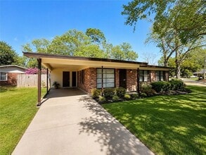 Building Photo - 4242 Marmora Dr