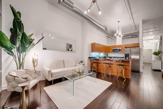 Building Photo - Don't miss out on your chance to Live at t...