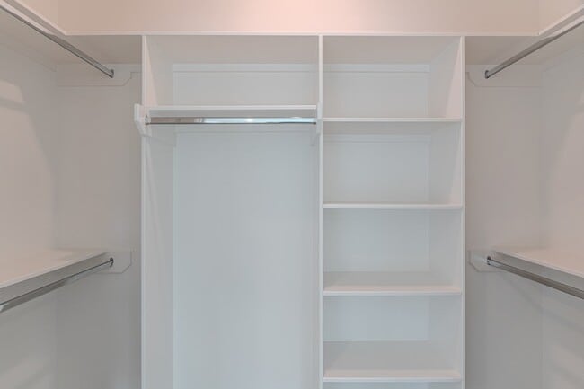 Building Photo - 7707 Inwood Grv Ln