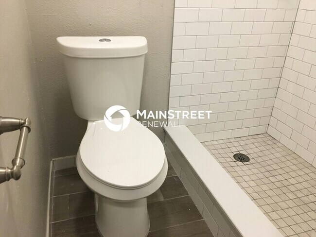 Building Photo - 3 Bedroom Pet-Friendly Home in Clearwater,...