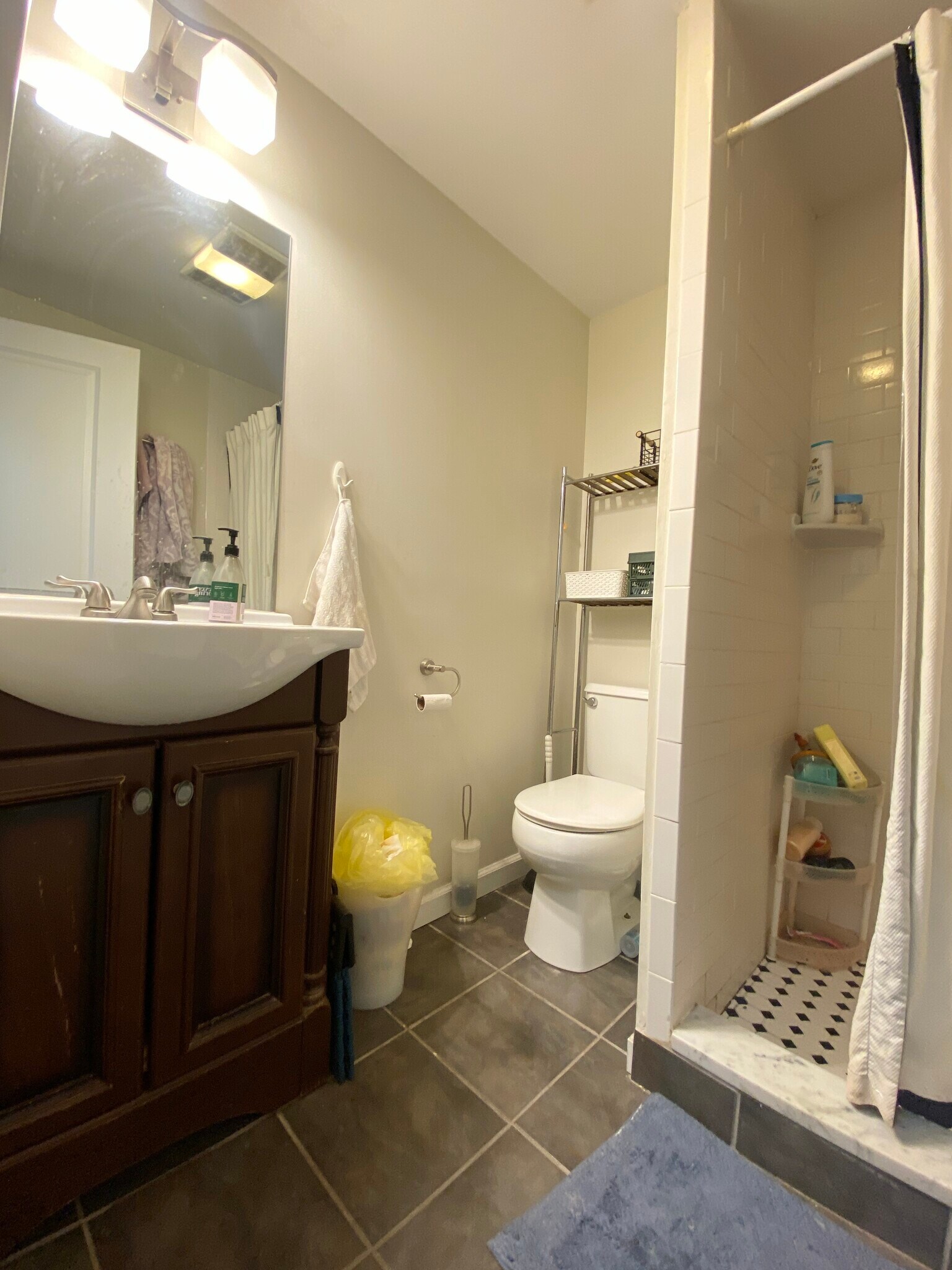 Building Photo - 14 Parker Hill Ave