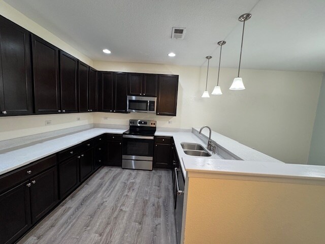 Building Photo - 3937 Trenwith Ln