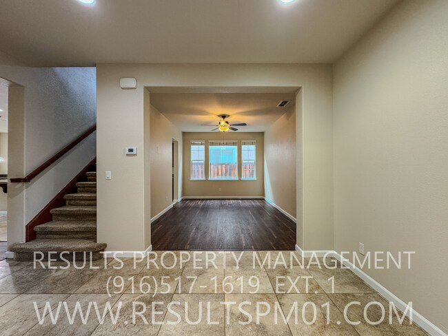 Building Photo - Beautiful 4 Bedroom 3 Bath home