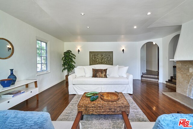 Living Room - West View - 1213 Hi Point St