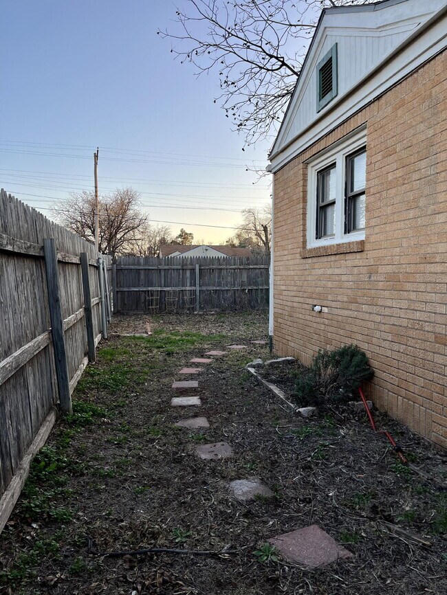 Building Photo - 2201 28th St