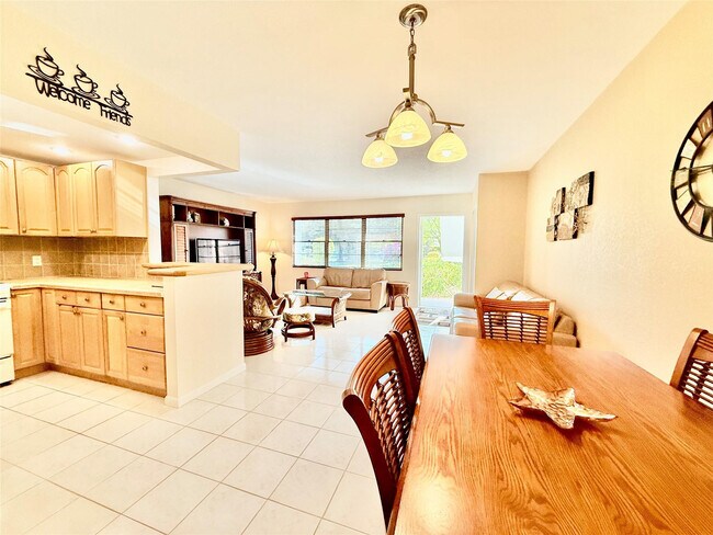 Building Photo - 42 Tilford C