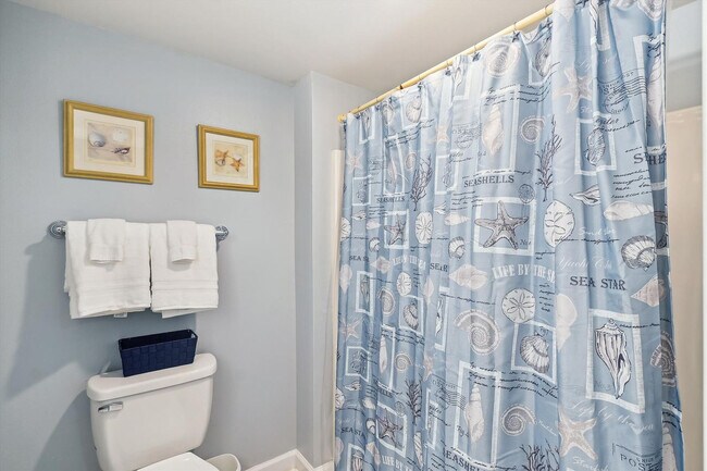 Building Photo - 104 Gulfside Ct