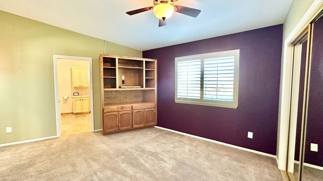 Building Photo - Lovely semi-attached, Single-Story Guest H...
