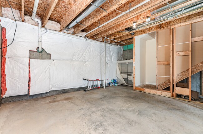 Building Photo - 243 Raven Run