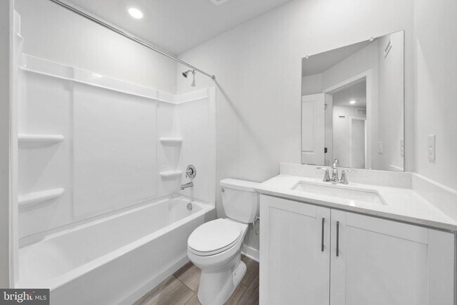 Building Photo - 258 Talucci Dr