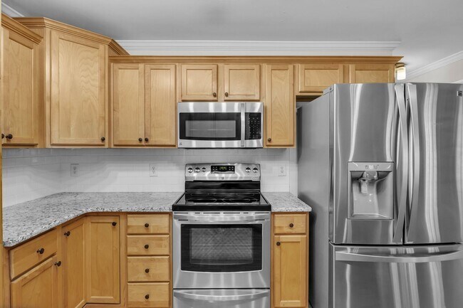 Building Photo - Ranch Floorplan with Upstairs Bonus Room on .78 acres! 2 Car Garage